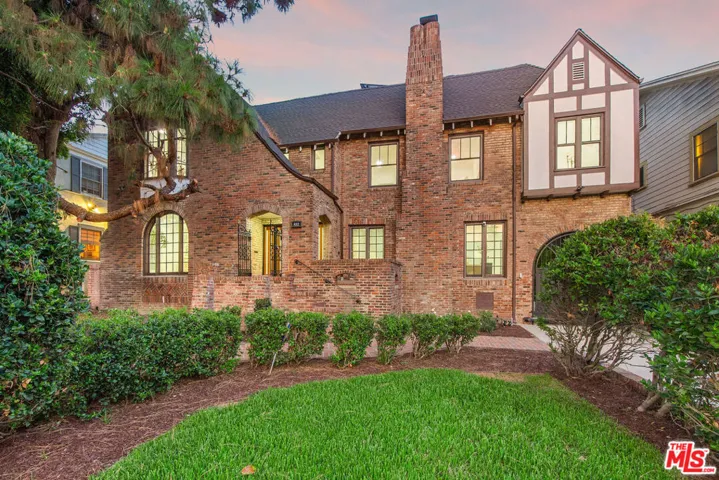 832 S Plymouth Boulevard, Los Angeles, California 90005