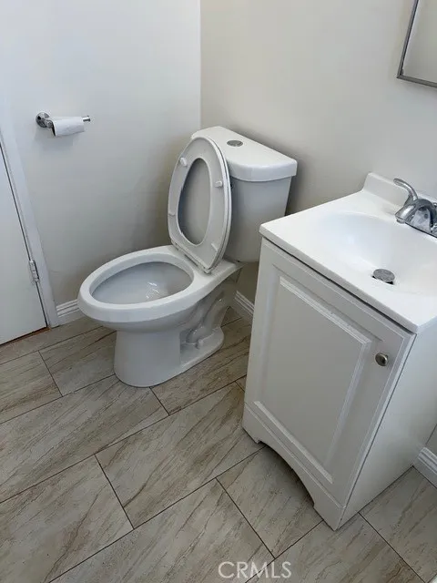 New tile bathroom