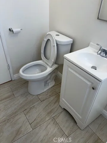 New tile bathroom