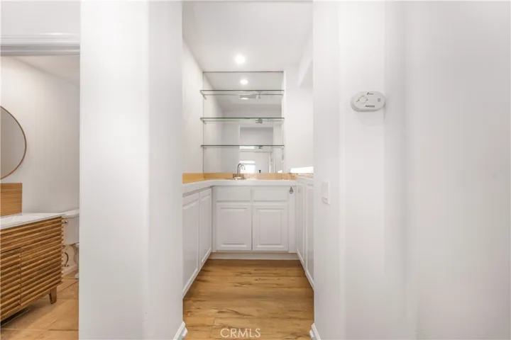 24961 Alicante, Calabasas, California 91302