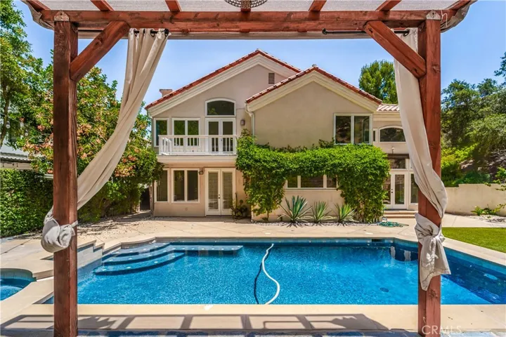 24961 Alicante, Calabasas, California 91302