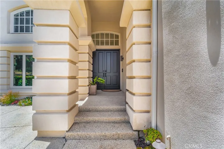 24961 Alicante, Calabasas, California 91302