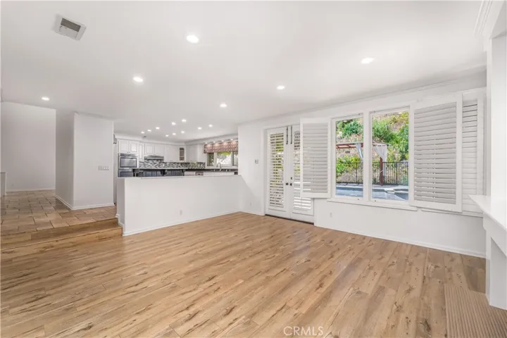 24961 Alicante, Calabasas, California 91302