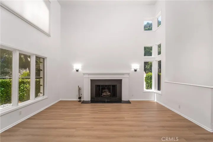 24961 Alicante, Calabasas, California 91302