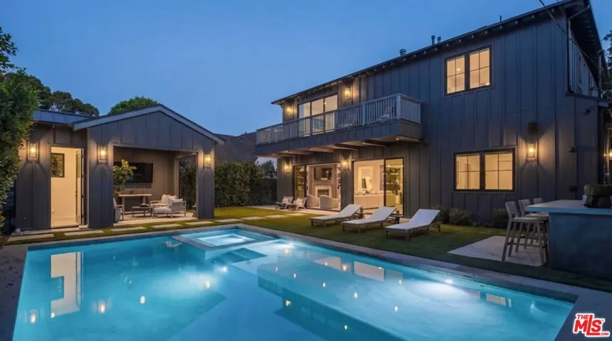 4261 Denny Avenue, Toluca Lake, California 91602