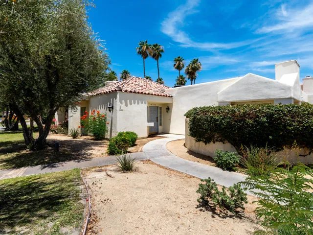 Alicante Palm Desert MLS-28