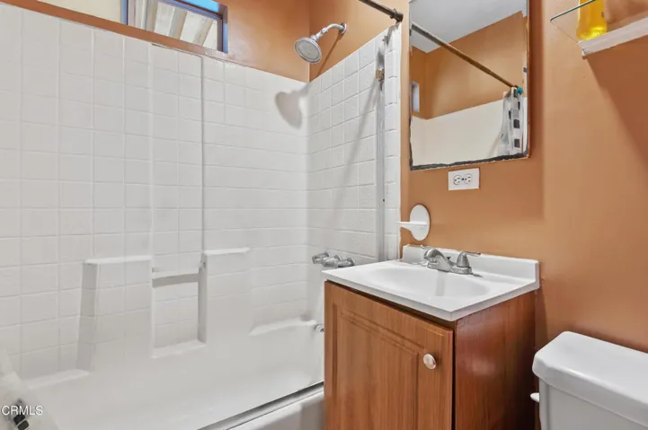 16-print-16 - Bathroom 2