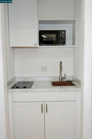 2591 Walnut Blvd, Walnut Creek, California 94596-4283