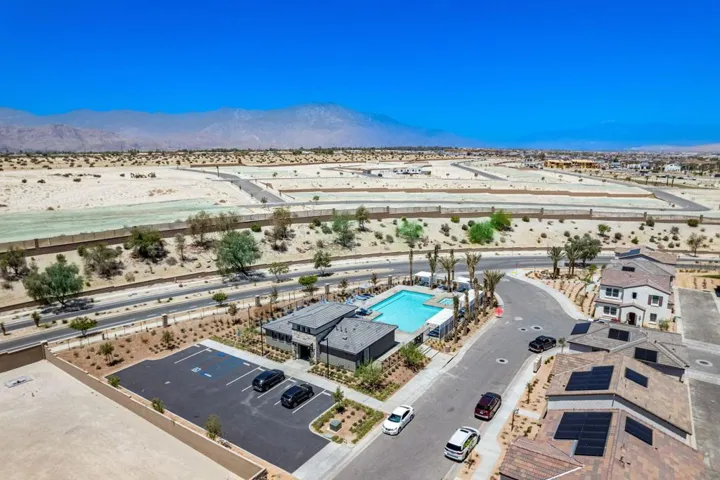 16-web-or-mls-TJOxford-16