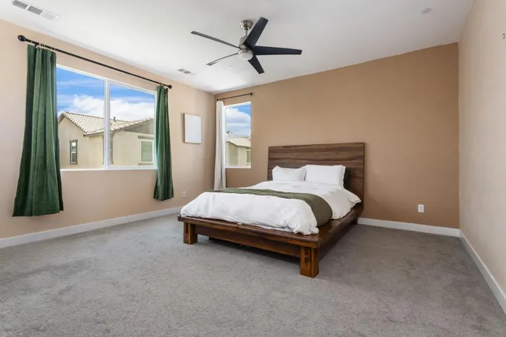 16-web-or-mls-TJOxford_OPMG_0626_016