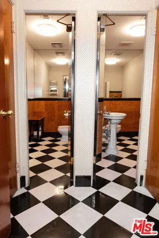 566 S San Vicente Boulevard #102-ne, Los Angeles, California 90048