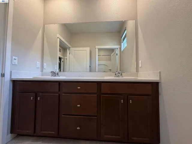 2282 S Podere Dr, Mountain House, California 95391
