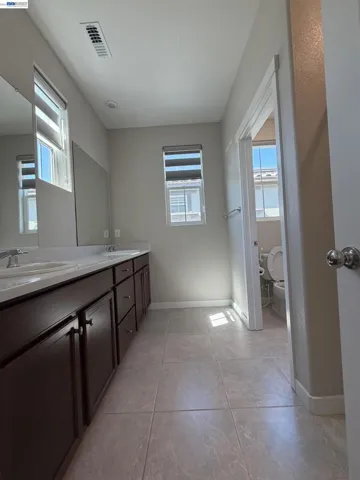 2282 S Podere Dr, Mountain House, California 95391