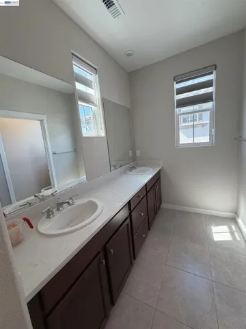 2282 S Podere Dr, Mountain House, California 95391