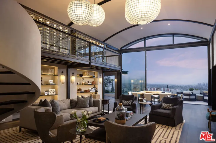 1641 Woods Drive, West Hollywood, California 90069