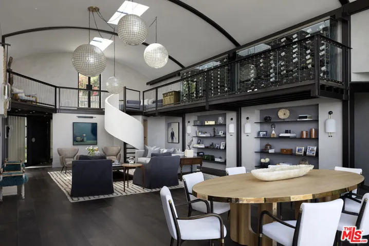 1641 Woods Drive, West Hollywood, California 90069