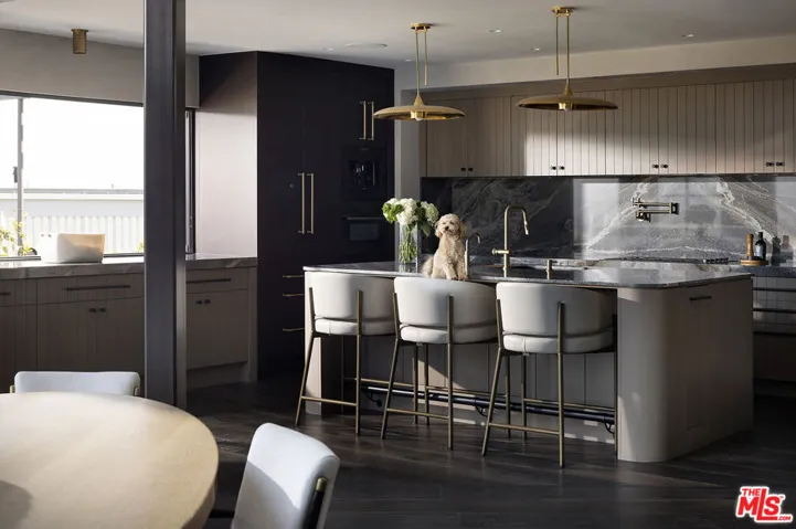 1641 Woods Drive, West Hollywood, California 90069