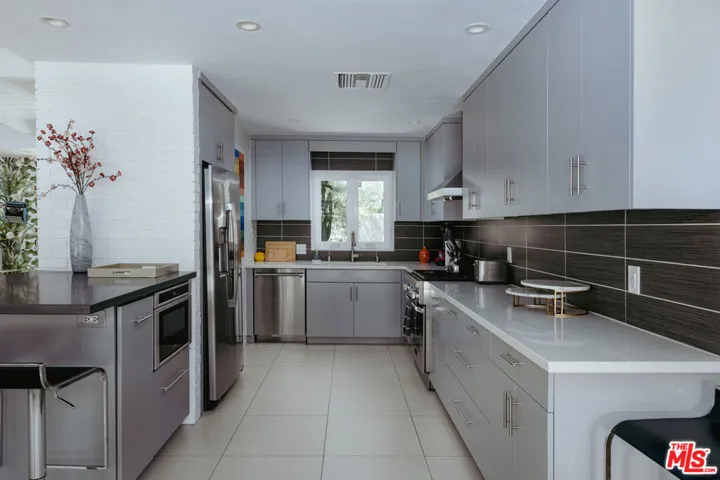 1275 E Sunny Dunes Road, Palm Springs, California 92264