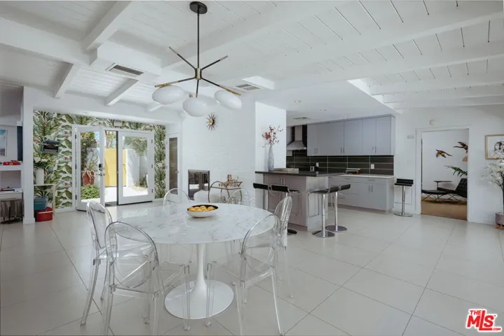 1275 E Sunny Dunes Road, Palm Springs, California 92264