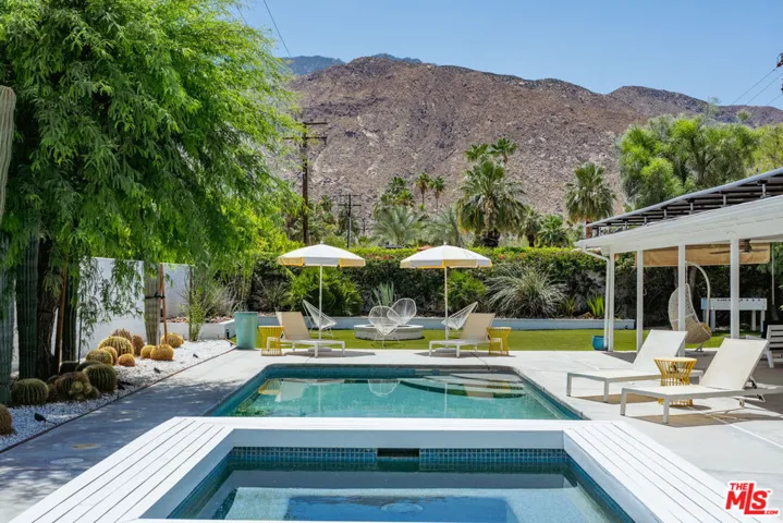 1275 E Sunny Dunes Road, Palm Springs, California 92264