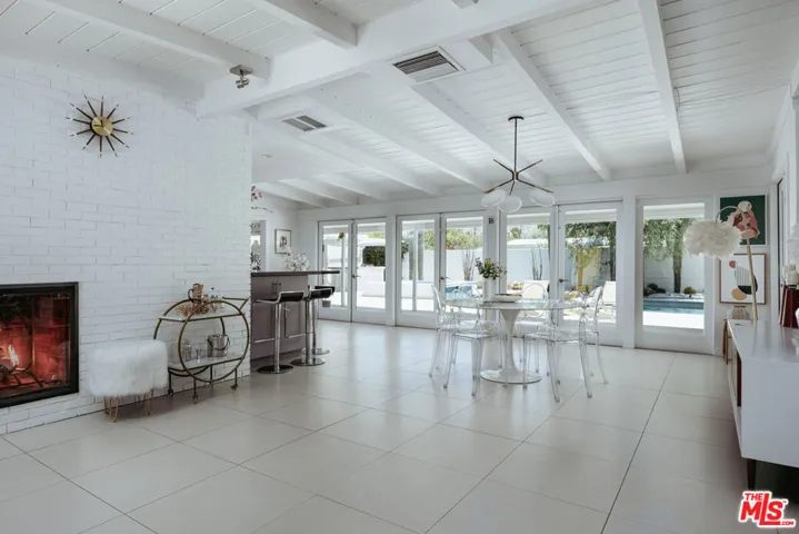 1275 E Sunny Dunes Road, Palm Springs, California 92264