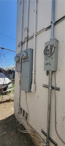 1649 W Florence, Los Angeles, California 90047