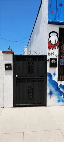 1649 W Florence, Los Angeles, California 90047