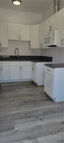 1649 W Florence, Los Angeles, California 90047