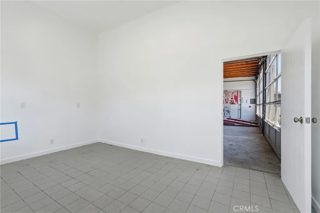 713 E El Segundo, El Segundo, California 90245 — photo 5