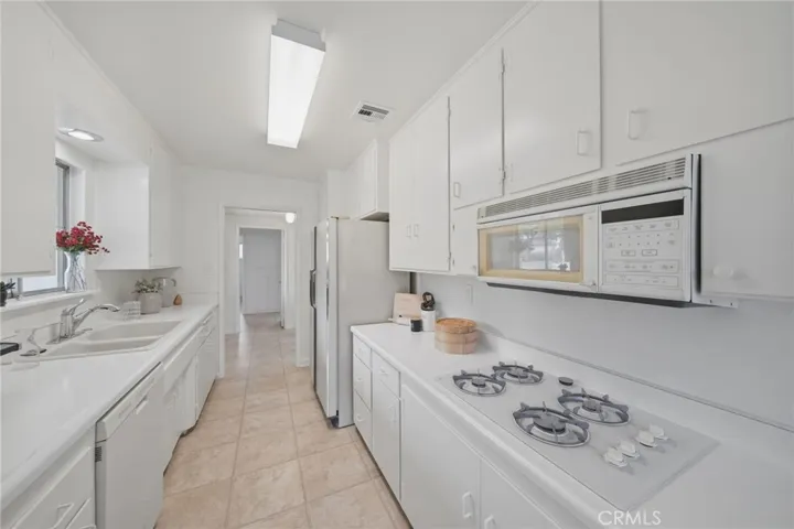 1526 N Amber Court, Ontario, California 91762