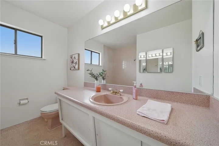 1526 N Amber Court, Ontario, California 91762