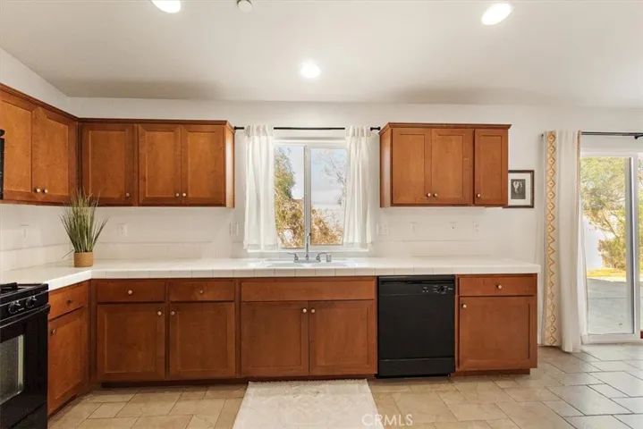 905 Broadway, Barstow, California 92311