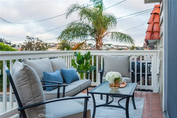 1825 Goodman Ave, Redondo Beach, California 90278