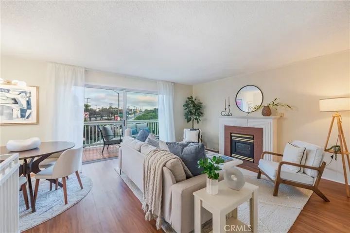 1825 Goodman Ave, Redondo Beach, California 90278