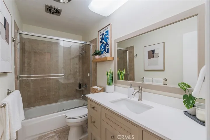 1825 Goodman Ave, Redondo Beach, California 90278