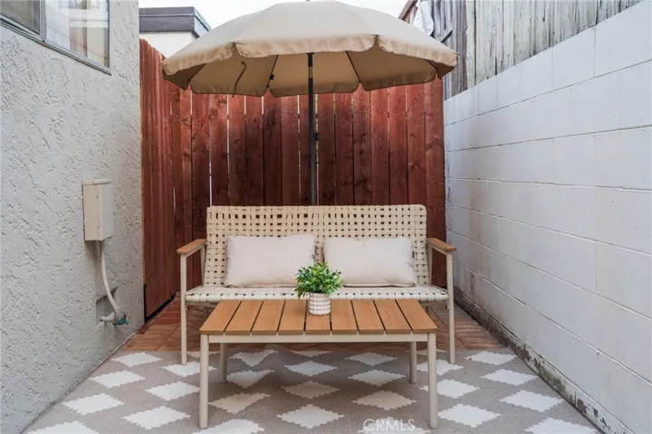 1825 Goodman Ave, Redondo Beach, California 90278