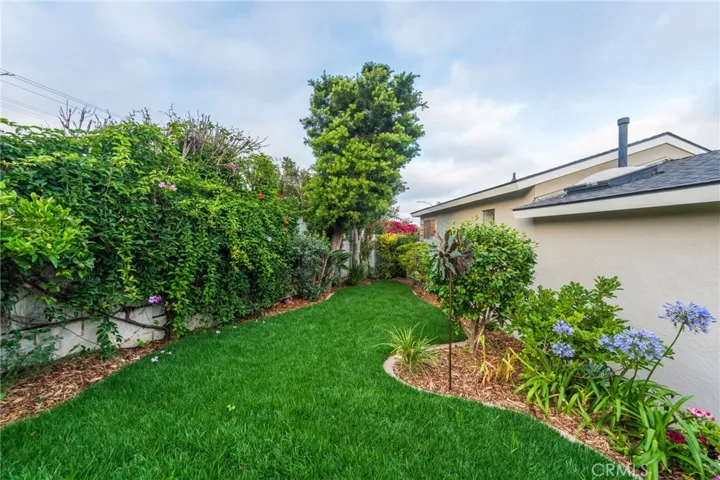 1825 Goodman Ave, Redondo Beach, California 90278