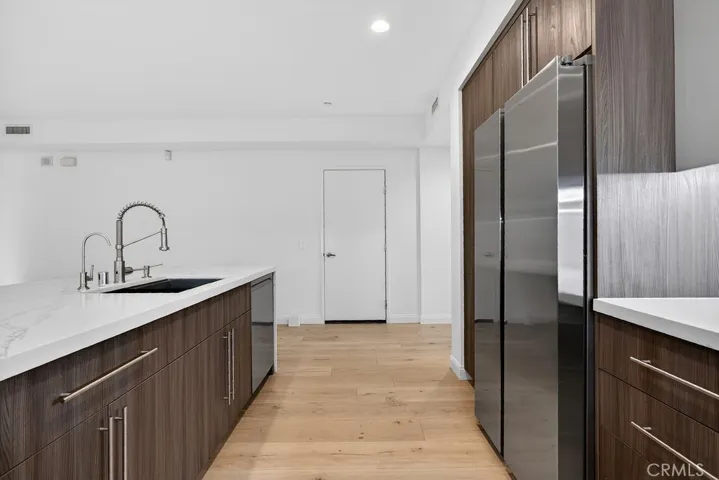 575 Rockefeller, Irvine, California 92612