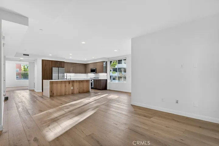 575 Rockefeller, Irvine, California 92612