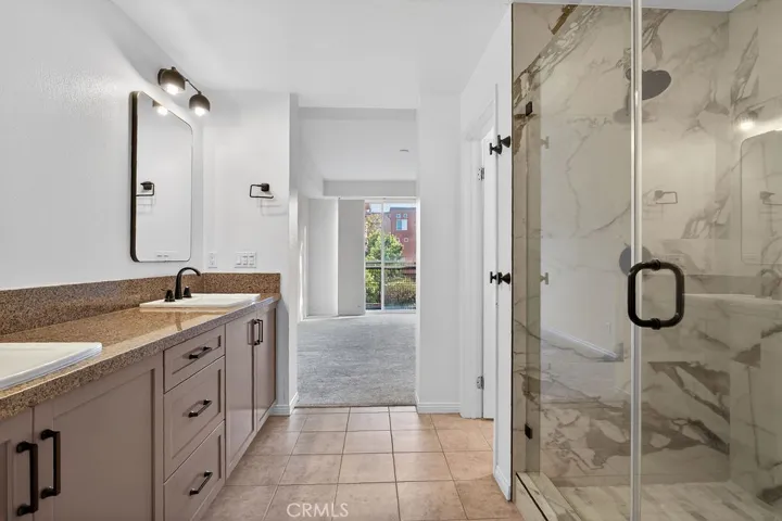 575 Rockefeller, Irvine, California 92612