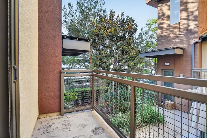 575 Rockefeller, Irvine, California 92612