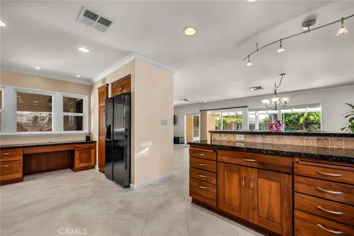 1921 Lasita Place, Rancho Palos Verdes, California 90275