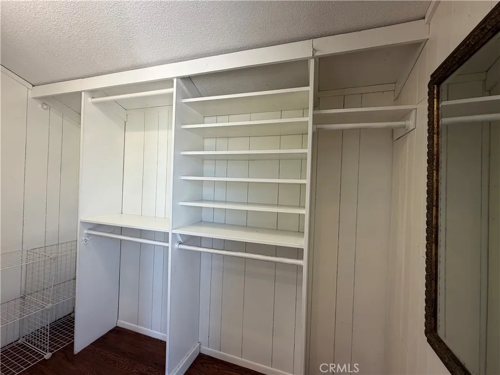 Walk-in closet