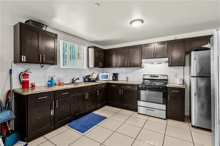 844 W 78th Street, Los Angeles, California 90044