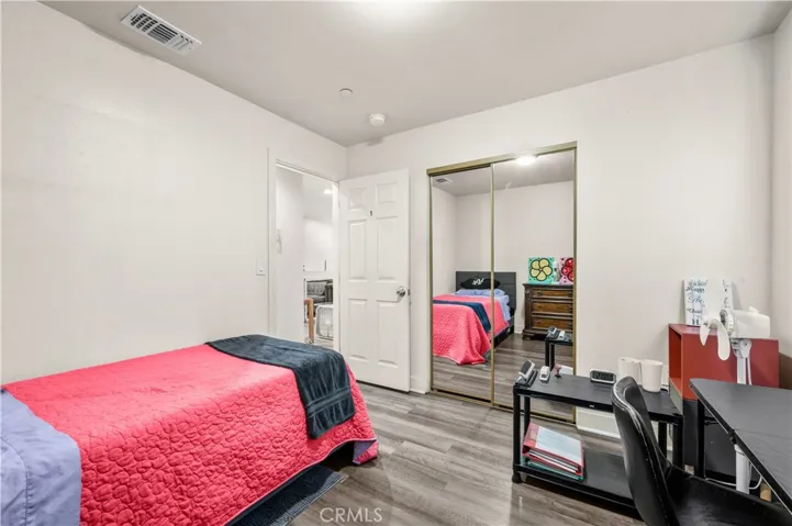 844 W 78th Street, Los Angeles, California 90044