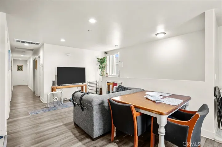 844 W 78th Street, Los Angeles, California 90044