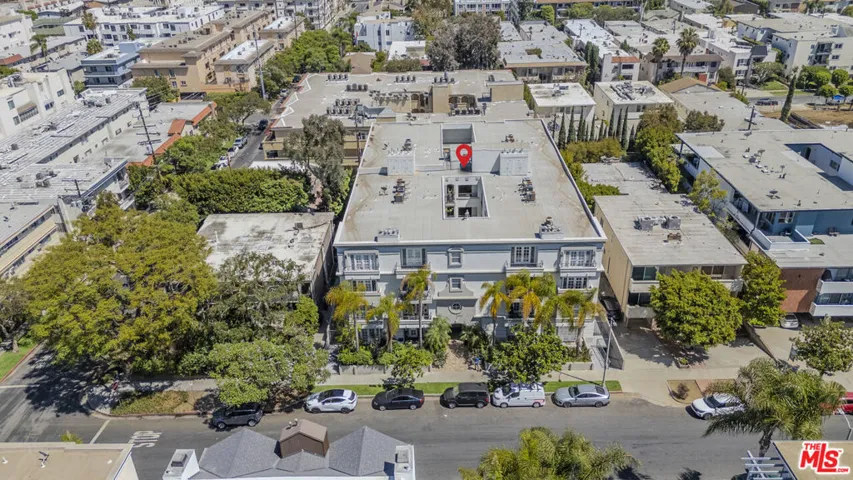 11908 Darlington Avenue 203, Los Angeles, California 90049