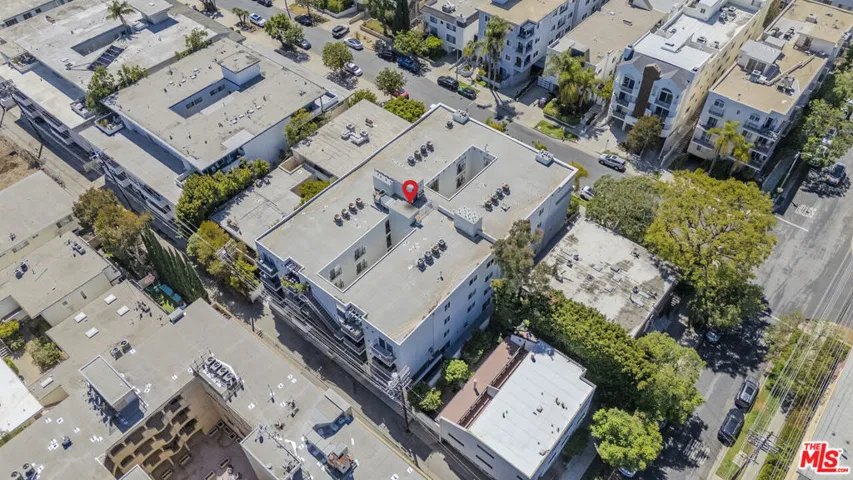 11908 Darlington Avenue 203, Los Angeles, California 90049