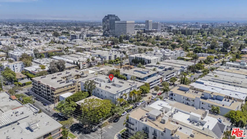 11908 Darlington Avenue 203, Los Angeles, California 90049