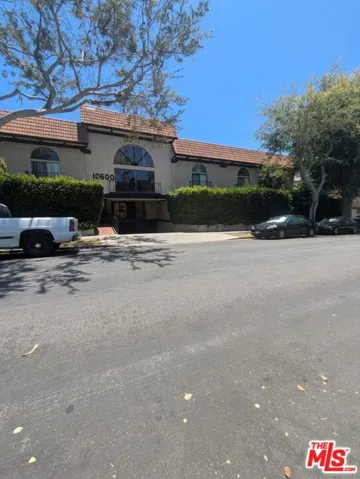 10600 Holman Avenue 11, Los Angeles, California 90024